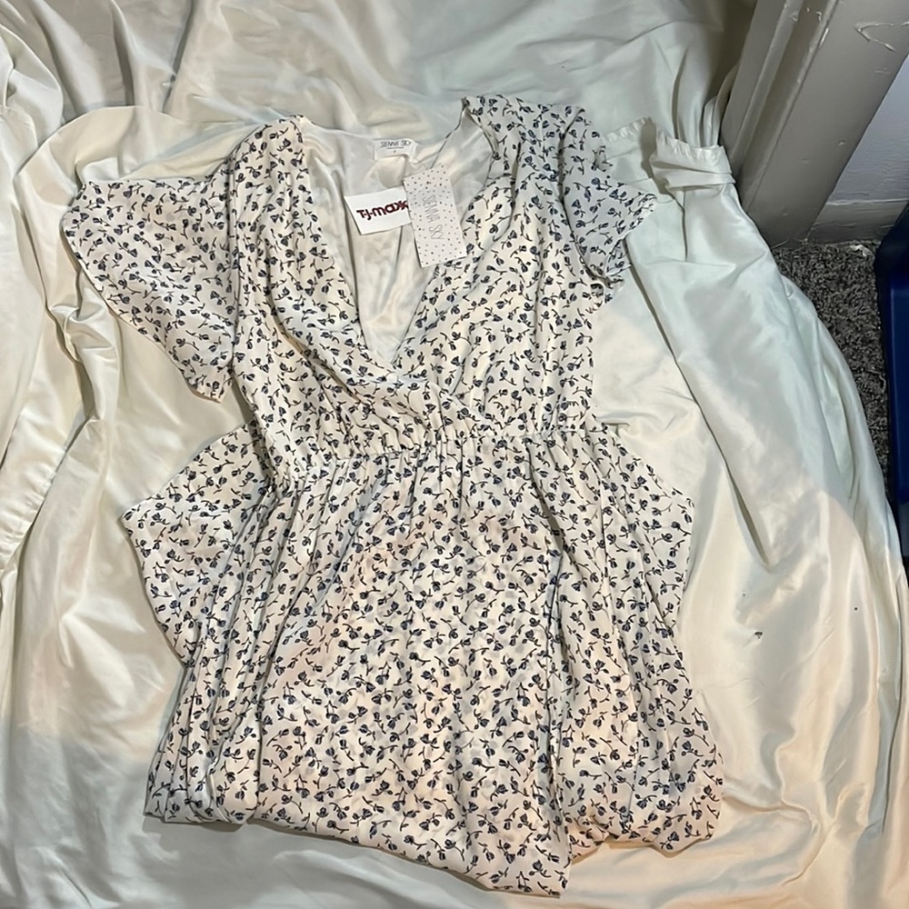 New white floral dress